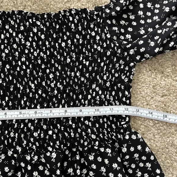 SOLD! AUW floral ruffled sleeves off the shoulder dress - Picture 8 of 16